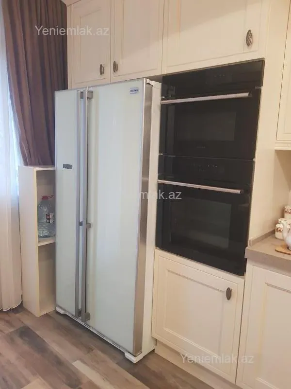 Satılır 3 otaqlı yeni tikili 161 m²