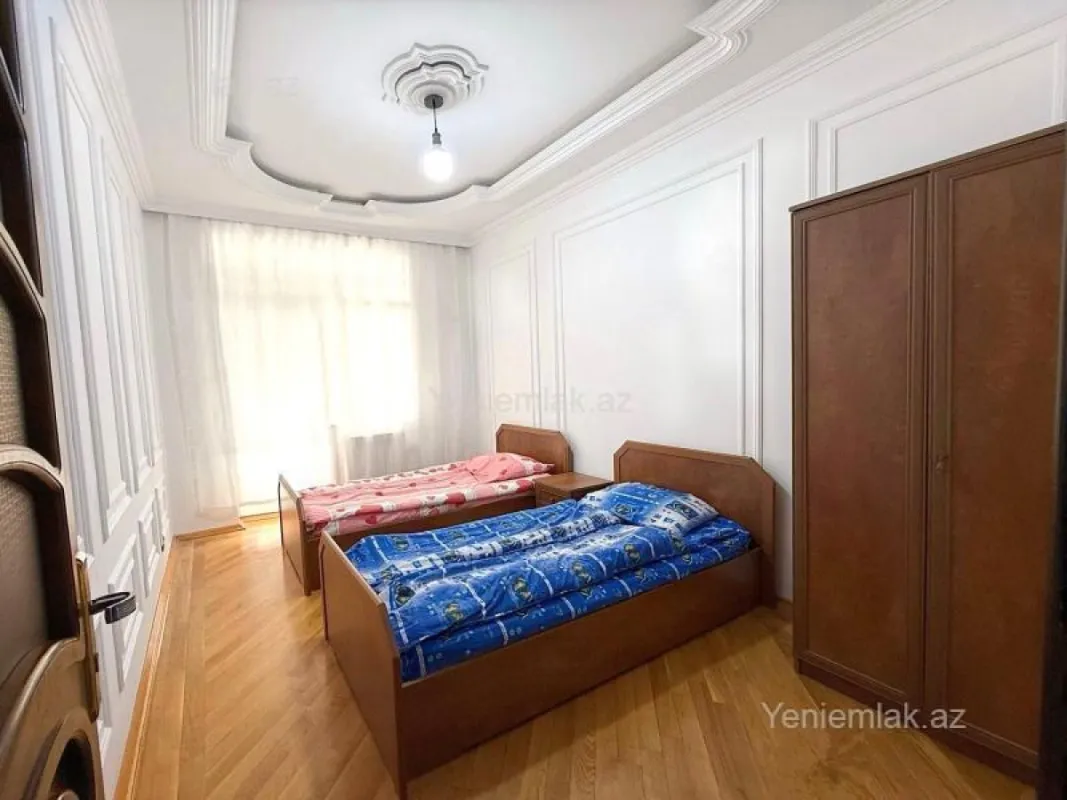 Satılır 2 otaqlı yeni tikili 60 m²