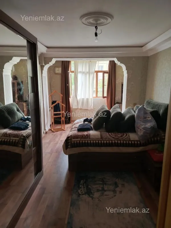 Satılır 3 otaqlı köhnə tikili 62 m²
