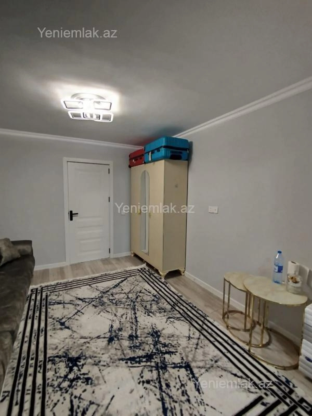 Satılır 1 otaqlı köhnə tikili 20 m²