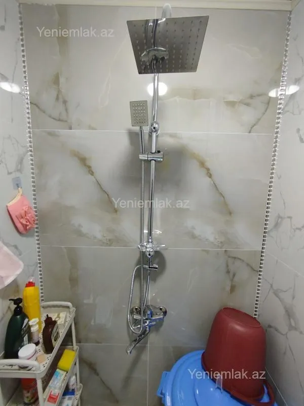 Satılır 1 otaqlı köhnə tikili 20 m²