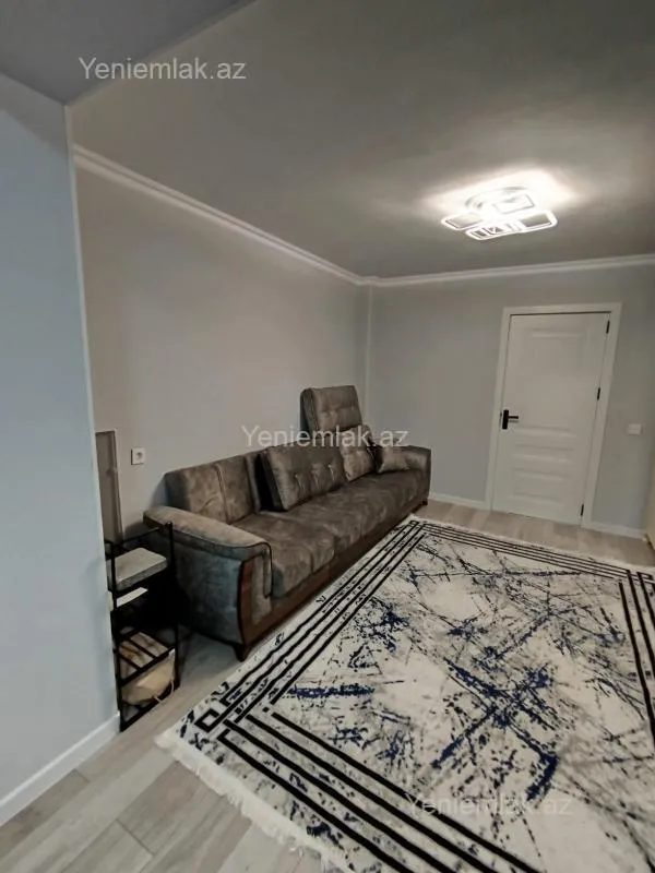 Satılır 1 otaqlı köhnə tikili 20 m²