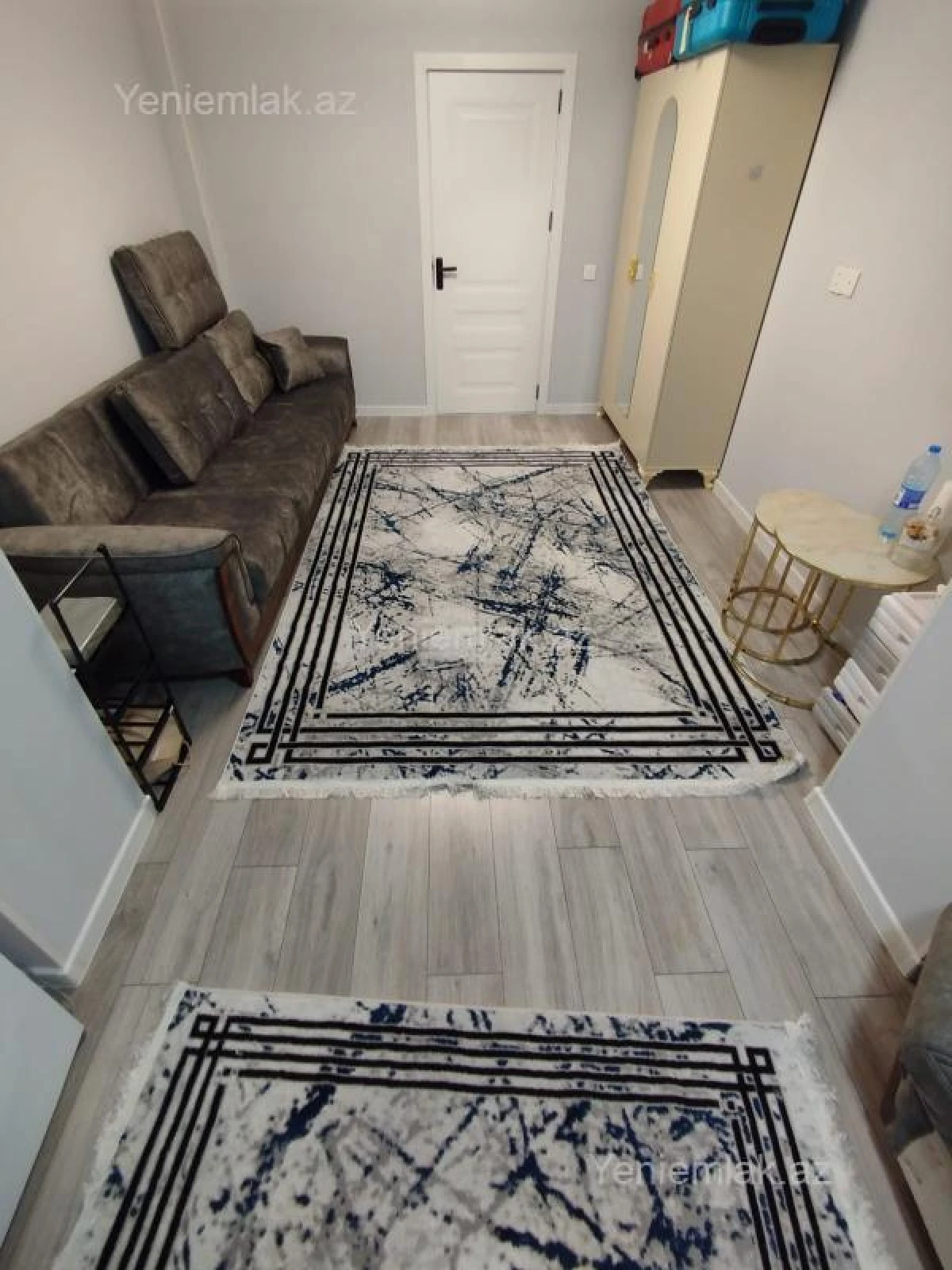 Satılır 1 otaqlı köhnə tikili 20 m²