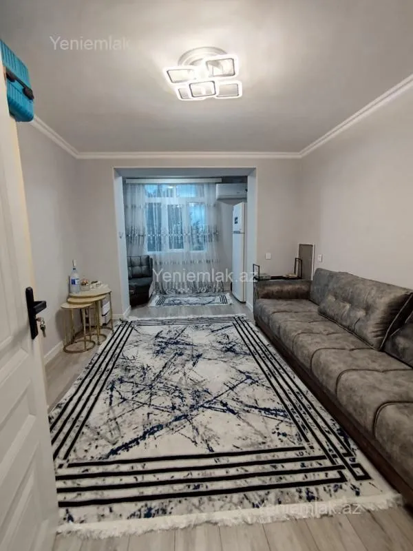 Satılır 1 otaqlı köhnə tikili 20 m²