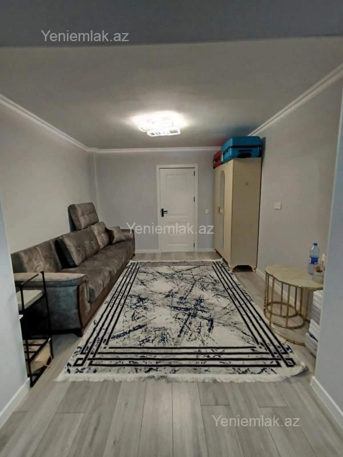 Satılır 1 otaqlı köhnə tikili 20 m²