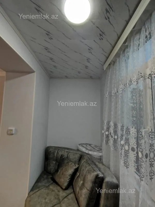 Satılır 1 otaqlı köhnə tikili 20 m²