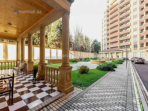 Satılır 3 otaqlı köhnə tikili 135 m²