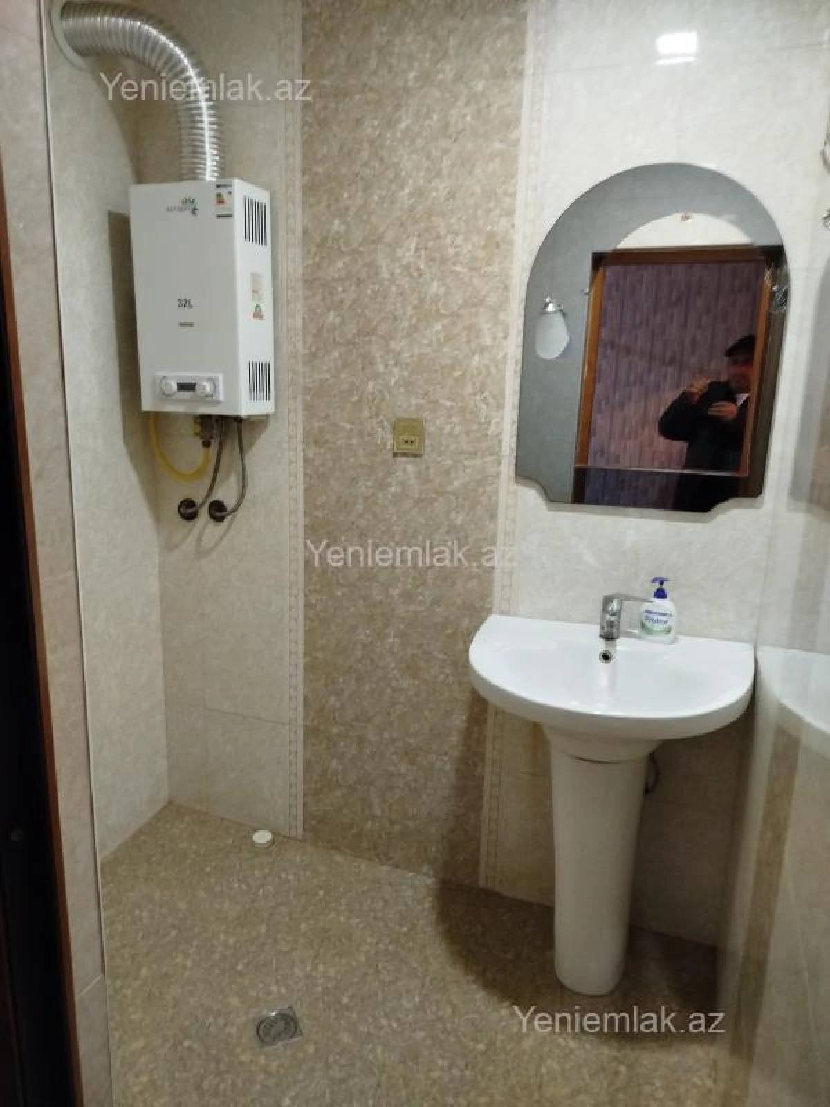 Satılır 3 otaqlı köhnə tikili 72 m²