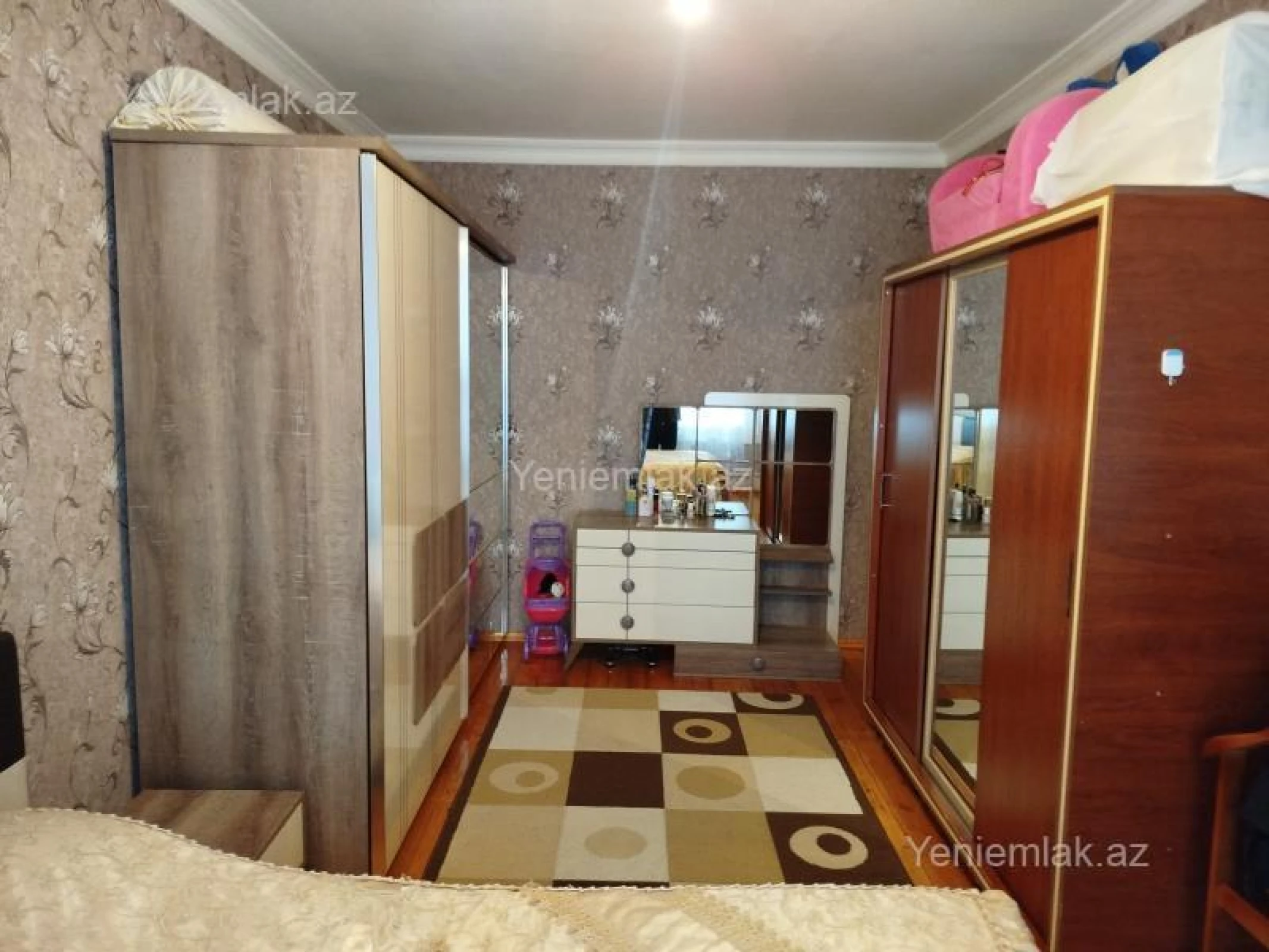Satılır 3 otaqlı köhnə tikili 72 m²