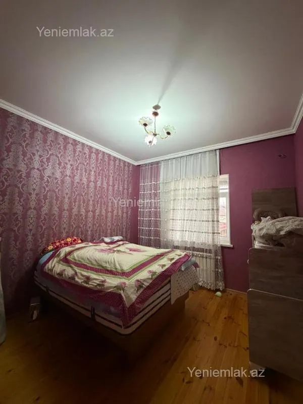 Satılır 4 otaqlı həyət evi 130 m²