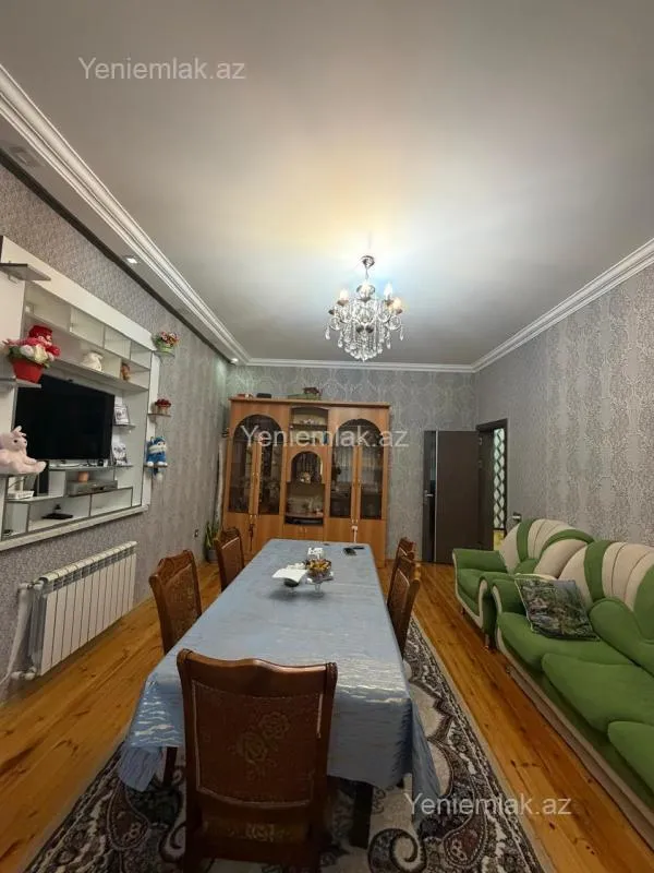 Satılır 4 otaqlı həyət evi 130 m²