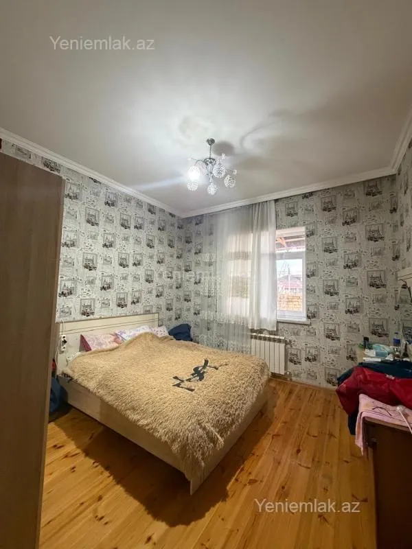 Satılır 4 otaqlı həyət evi 130 m²