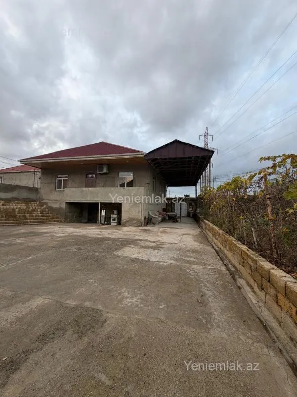 Satılır 4 otaqlı həyət evi 130 m²