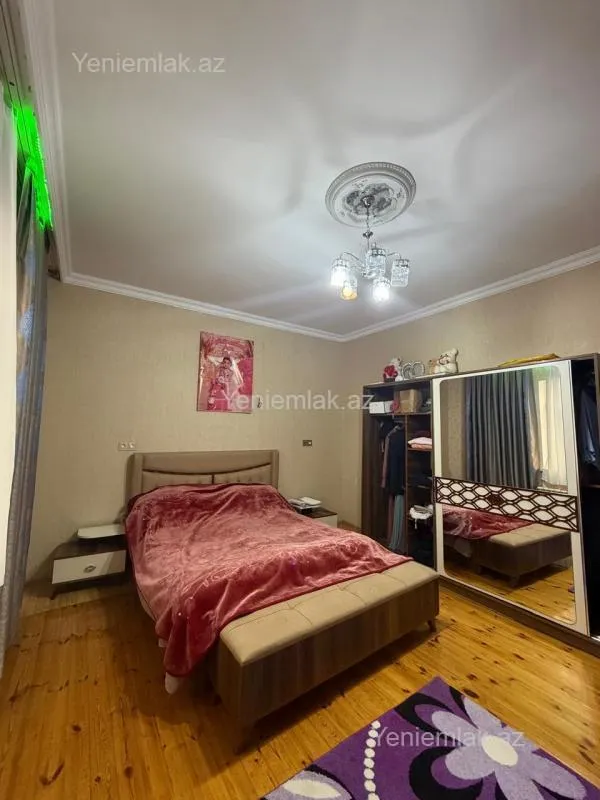 Satılır 4 otaqlı həyət evi 130 m²