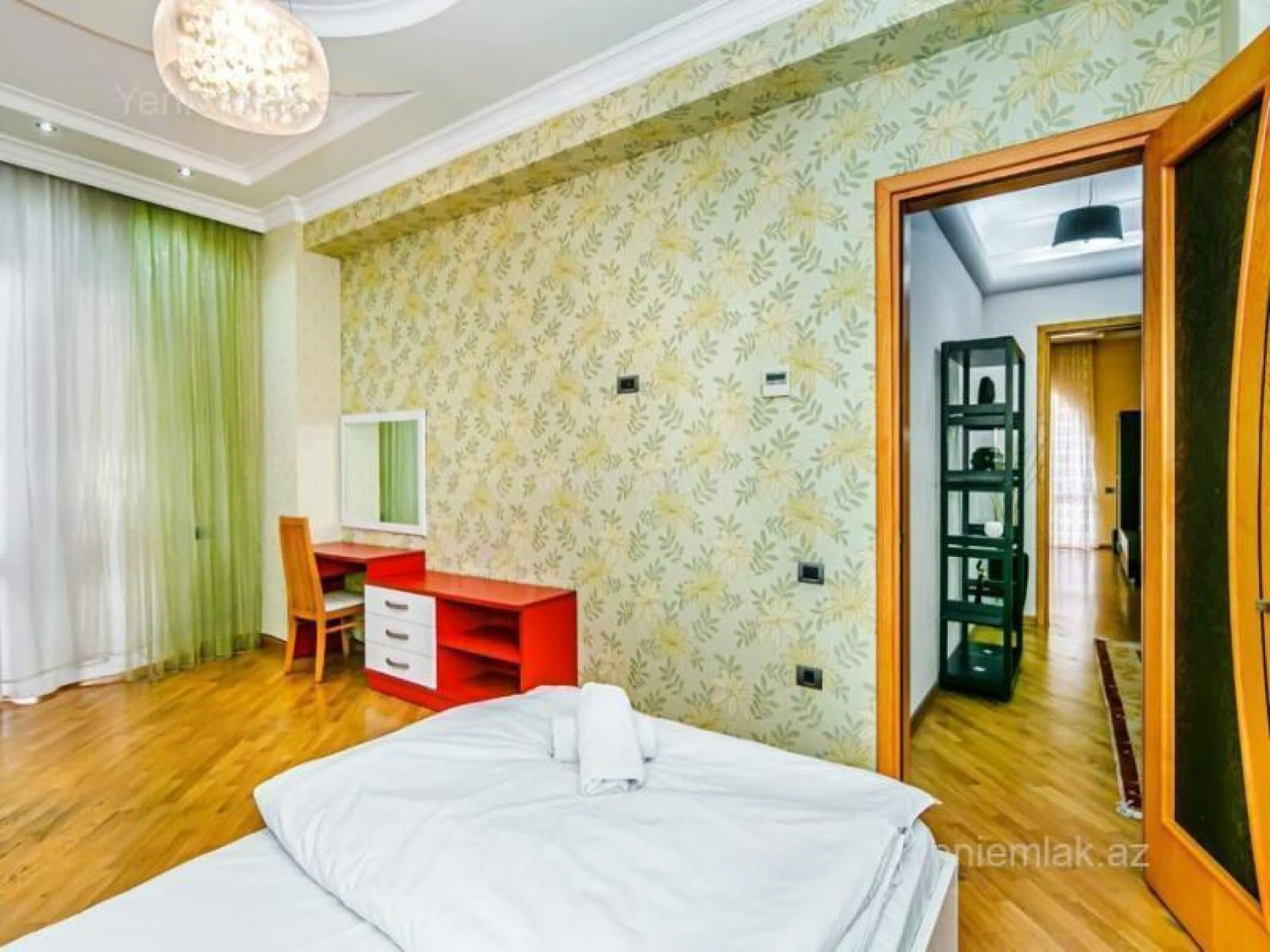 Satılır 4 otaqlı yeni tikili 185 m²