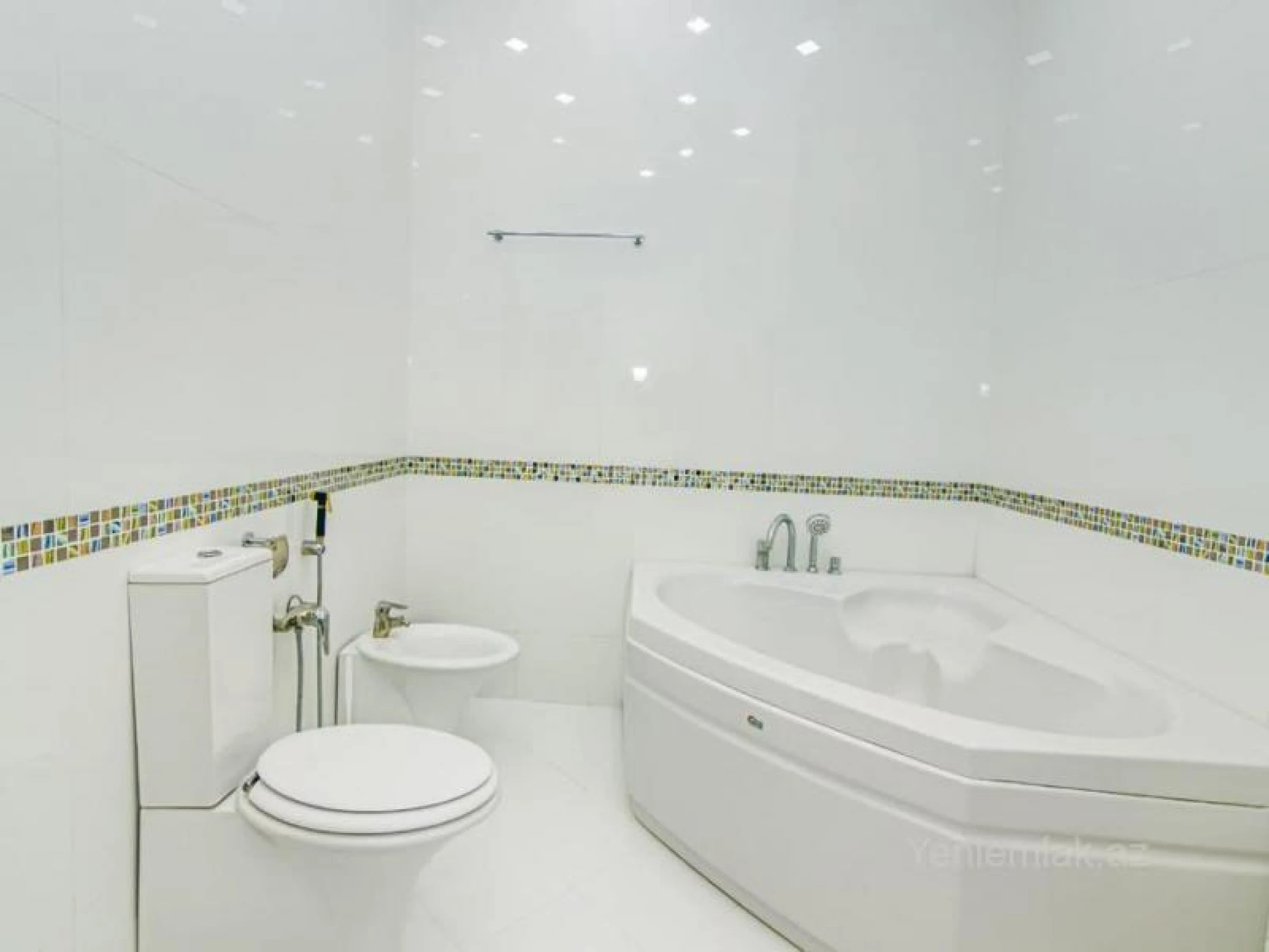 Satılır 4 otaqlı yeni tikili 185 m²