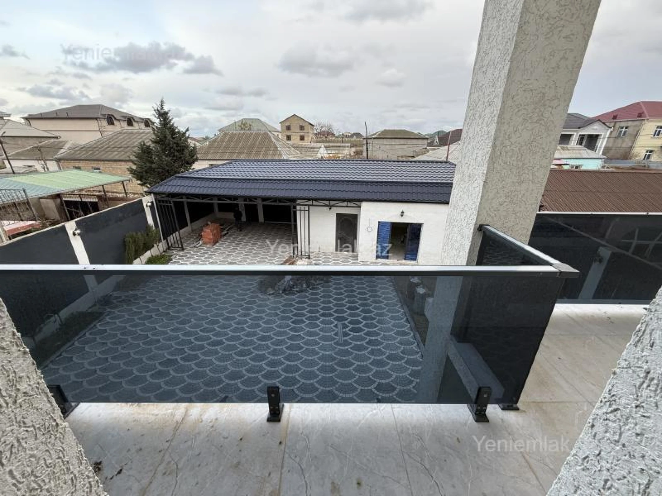 Satılır 6 otaqlı həyət evi 250 m²