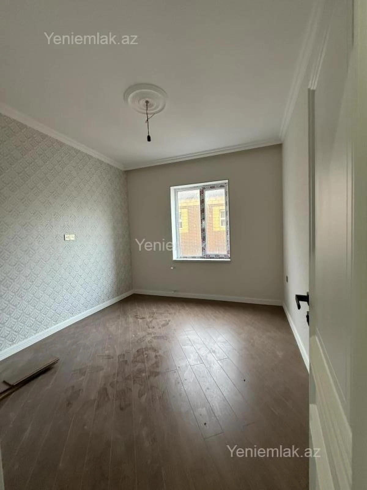 Satılır 6 otaqlı həyət evi 250 m²