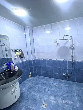Satılır 3 otaqlı yeni tikili 120 m²