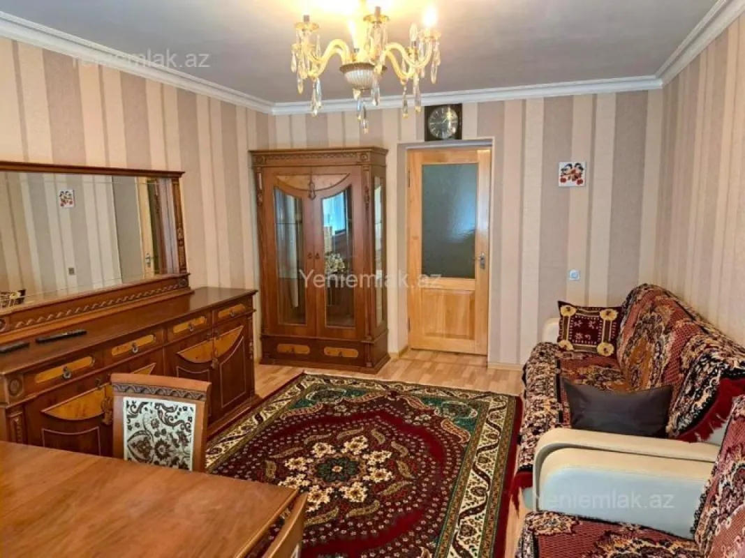 Satılır 3 otaqlı köhnə tikili 80 m²