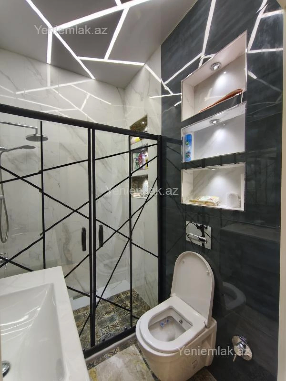 Satılır 2 otaqlı yeni tikili 70 m²