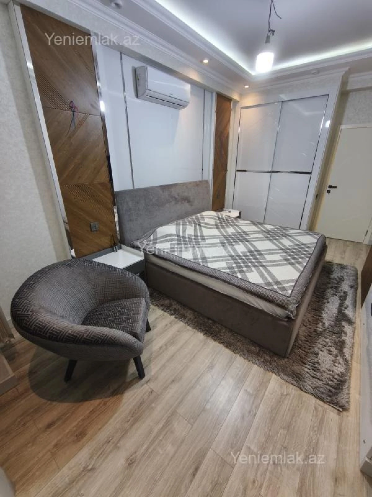 Satılır 2 otaqlı yeni tikili 70 m²