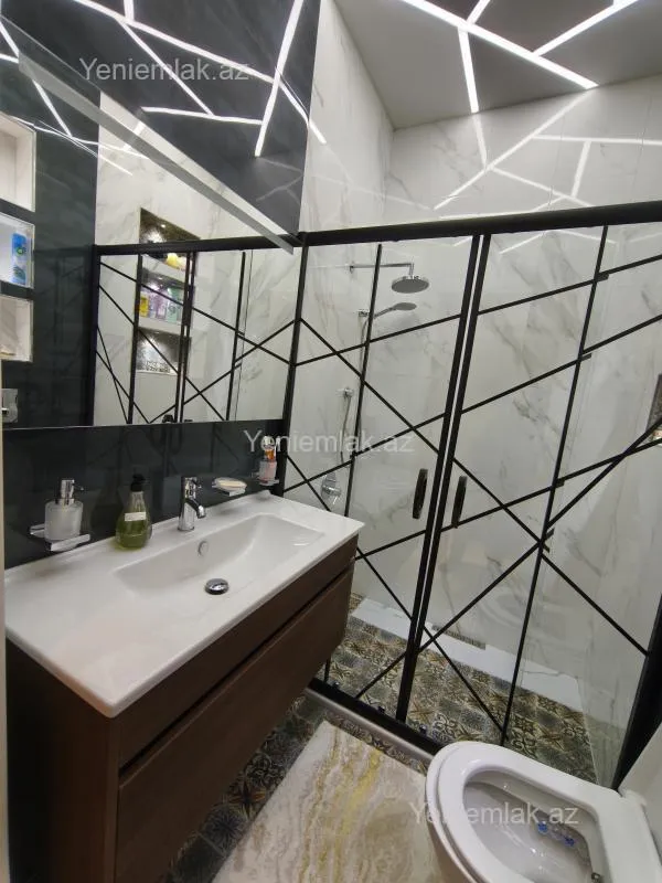 Satılır 2 otaqlı yeni tikili 70 m²