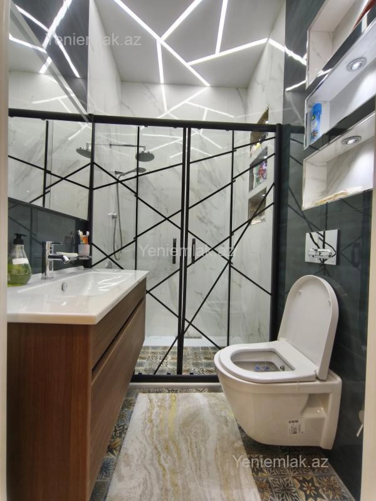 Satılır 2 otaqlı yeni tikili 70 m²