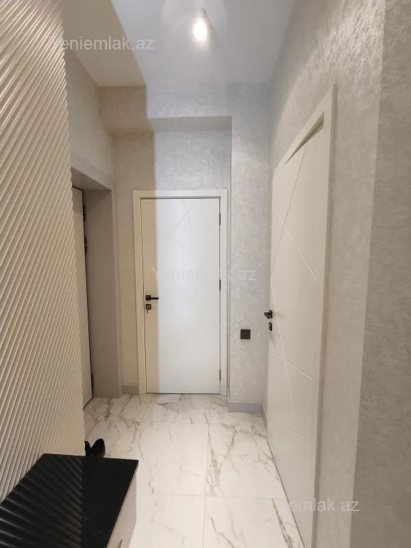 Satılır 2 otaqlı yeni tikili 70 m²