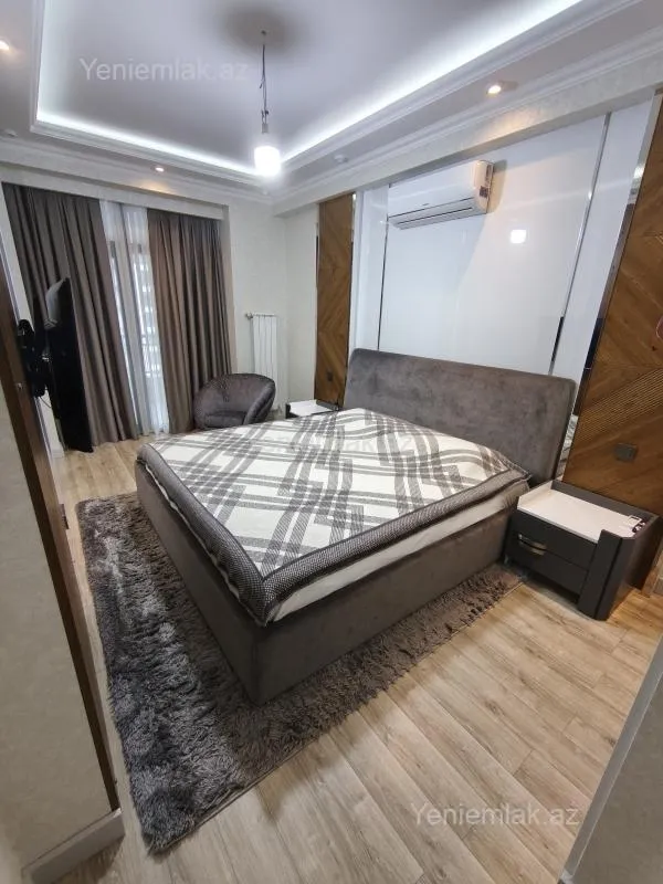 Satılır 2 otaqlı yeni tikili 70 m²