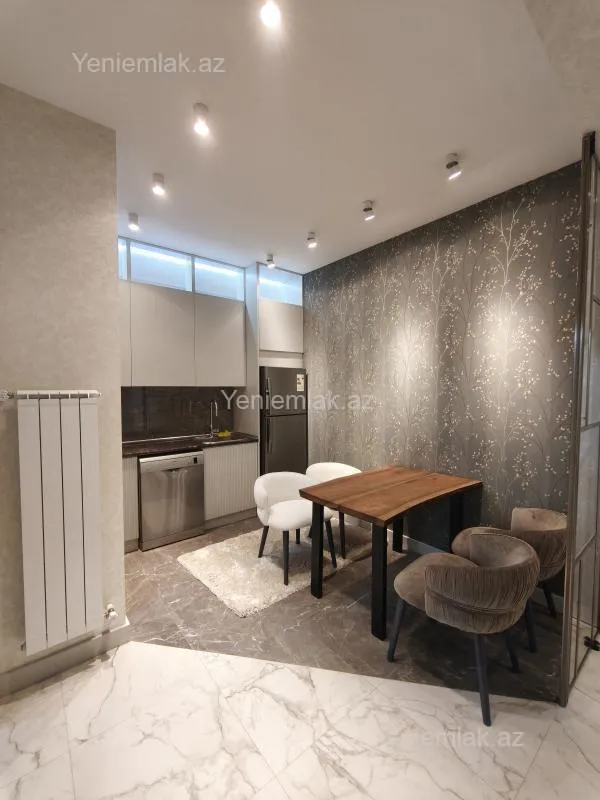 Satılır 2 otaqlı yeni tikili 70 m²