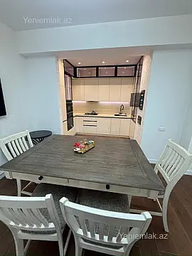 Satılır 3 otaqlı yeni tikili 145 m²