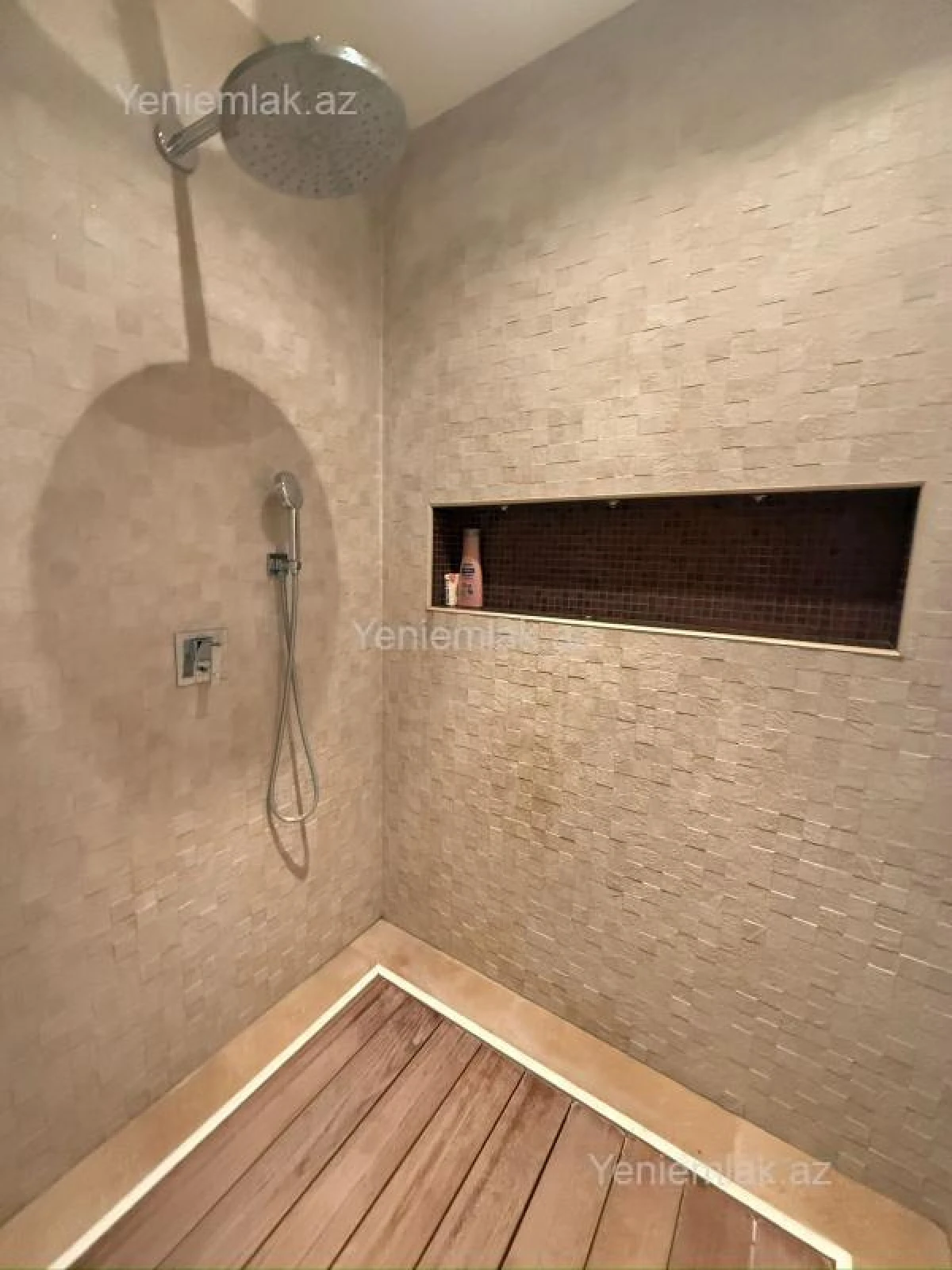 Satılır 3 otaqlı yeni tikili 145 m²