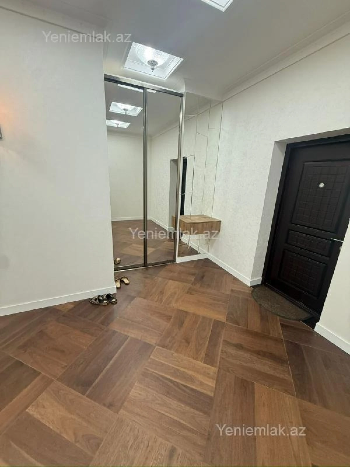 Satılır 3 otaqlı yeni tikili 145 m²