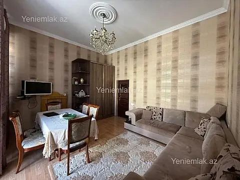 Satılır 1 otaqlı köhnə tikili 35 m²