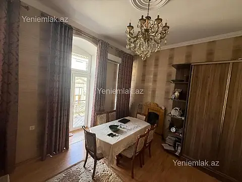 Satılır 1 otaqlı köhnə tikili 35 m²