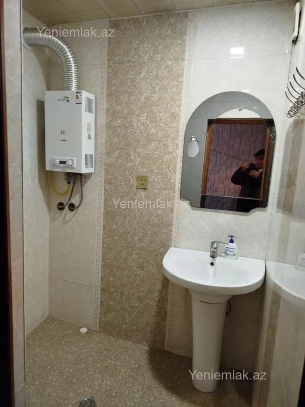 Satılır 3 otaqlı köhnə tikili 80 m²