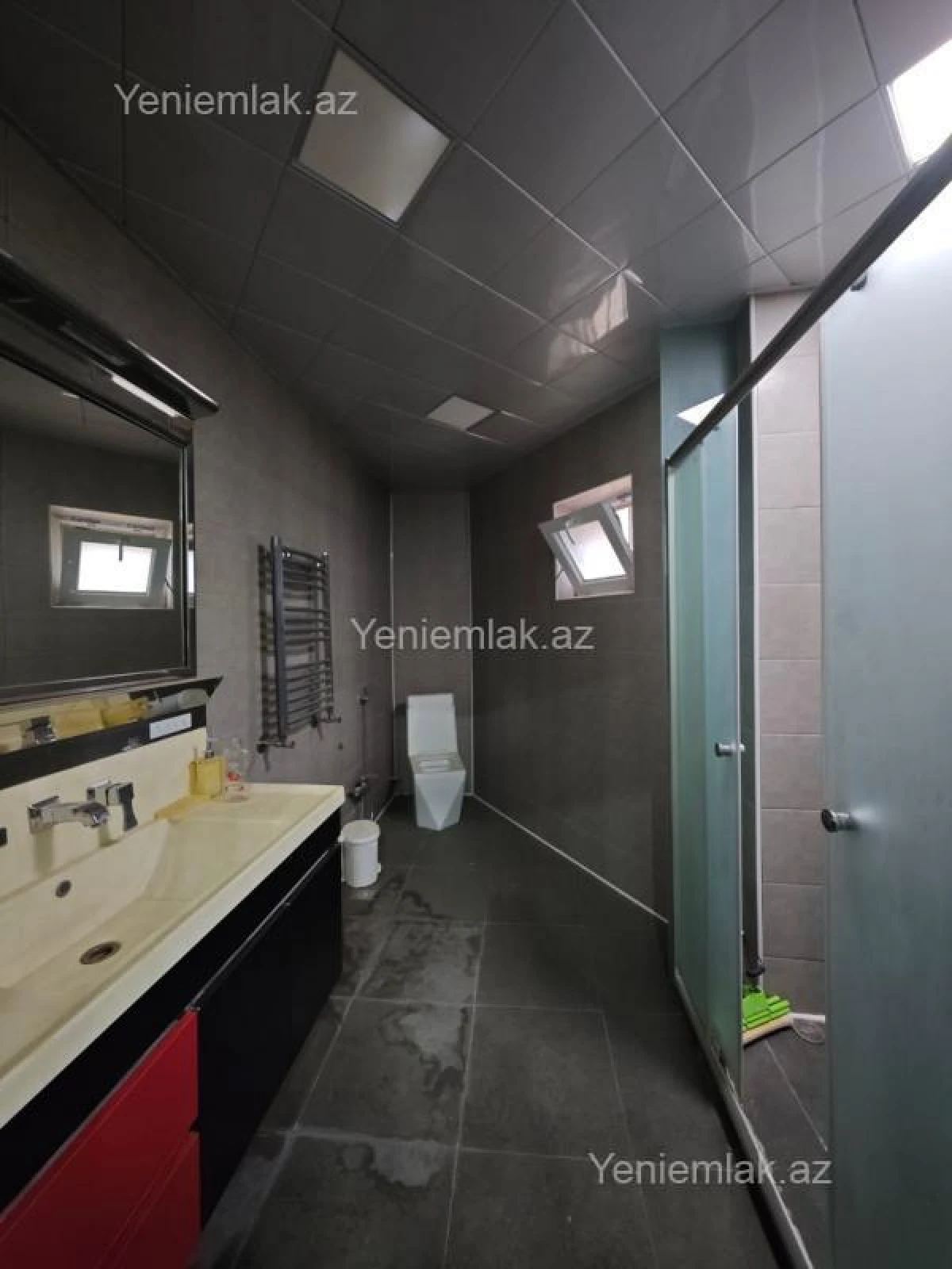 Satılır 5 otaqlı həyət evi 220 m²