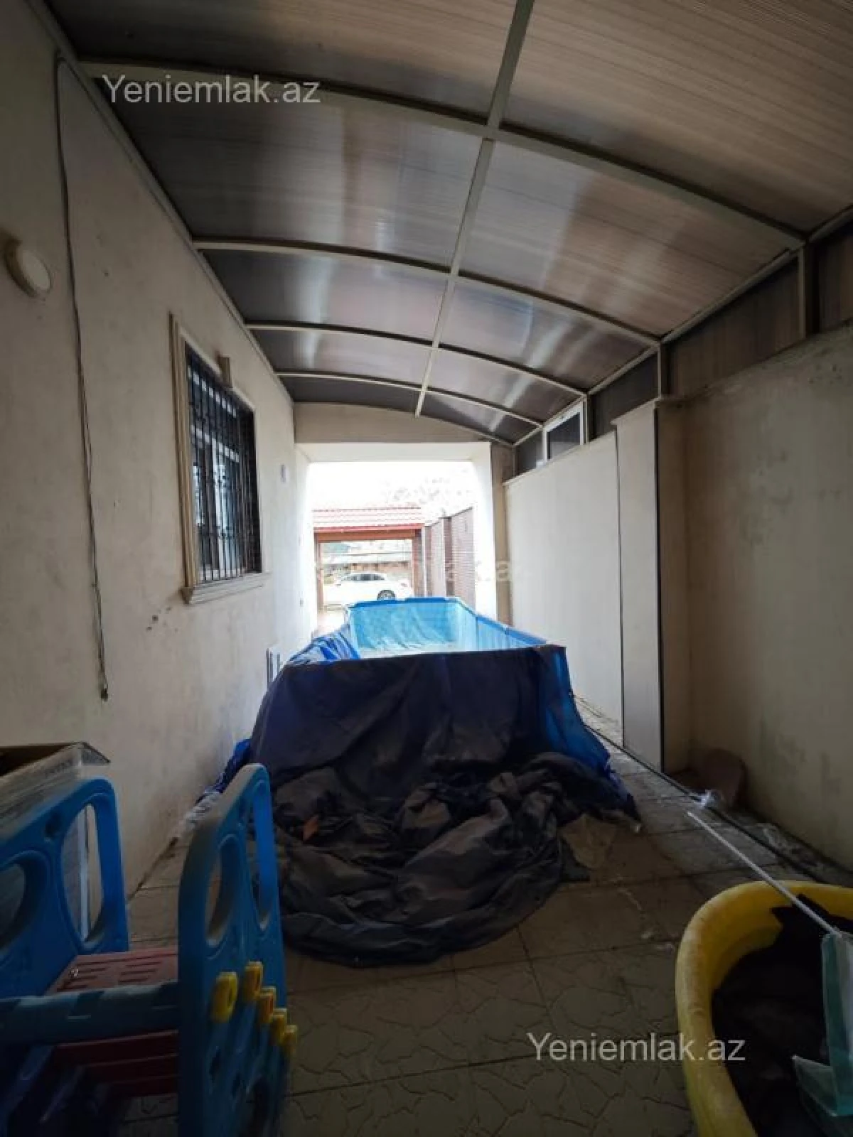 Satılır 5 otaqlı həyət evi 220 m²