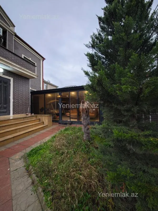 Satılır 5 otaqlı həyət evi 220 m²
