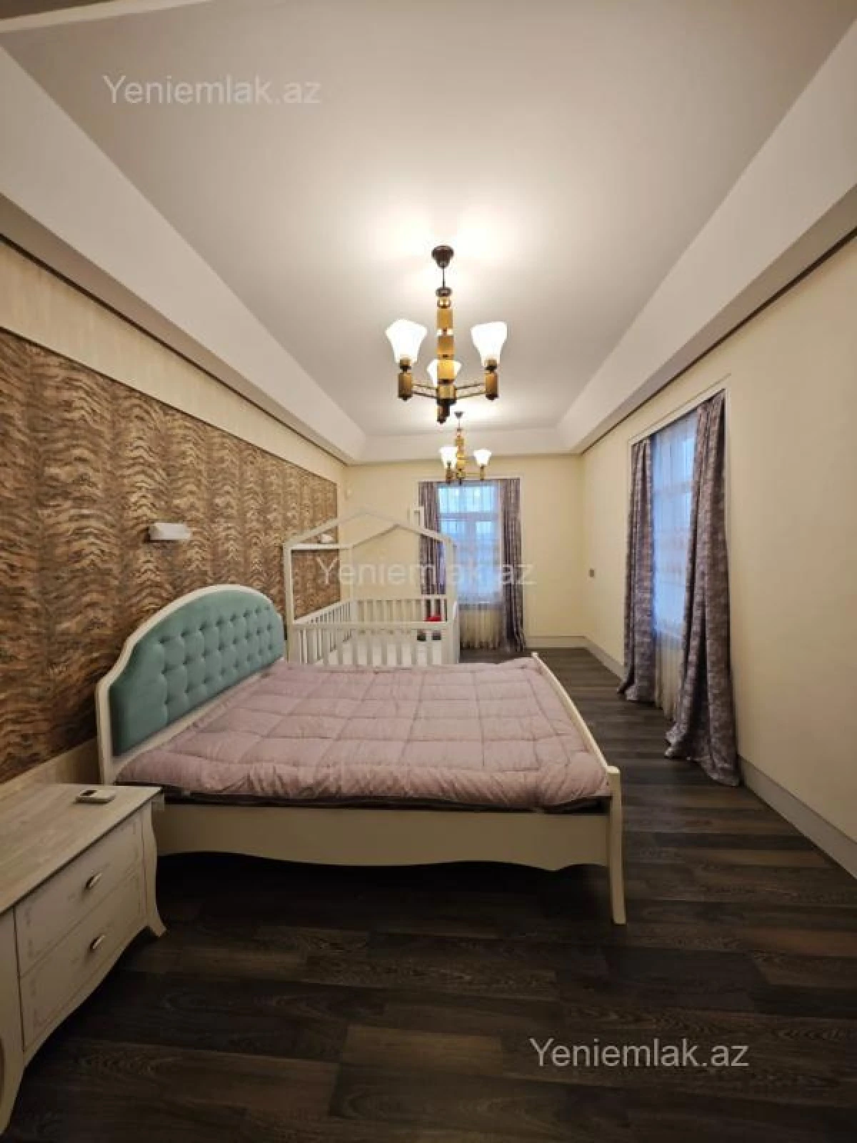 Satılır 5 otaqlı həyət evi 220 m²