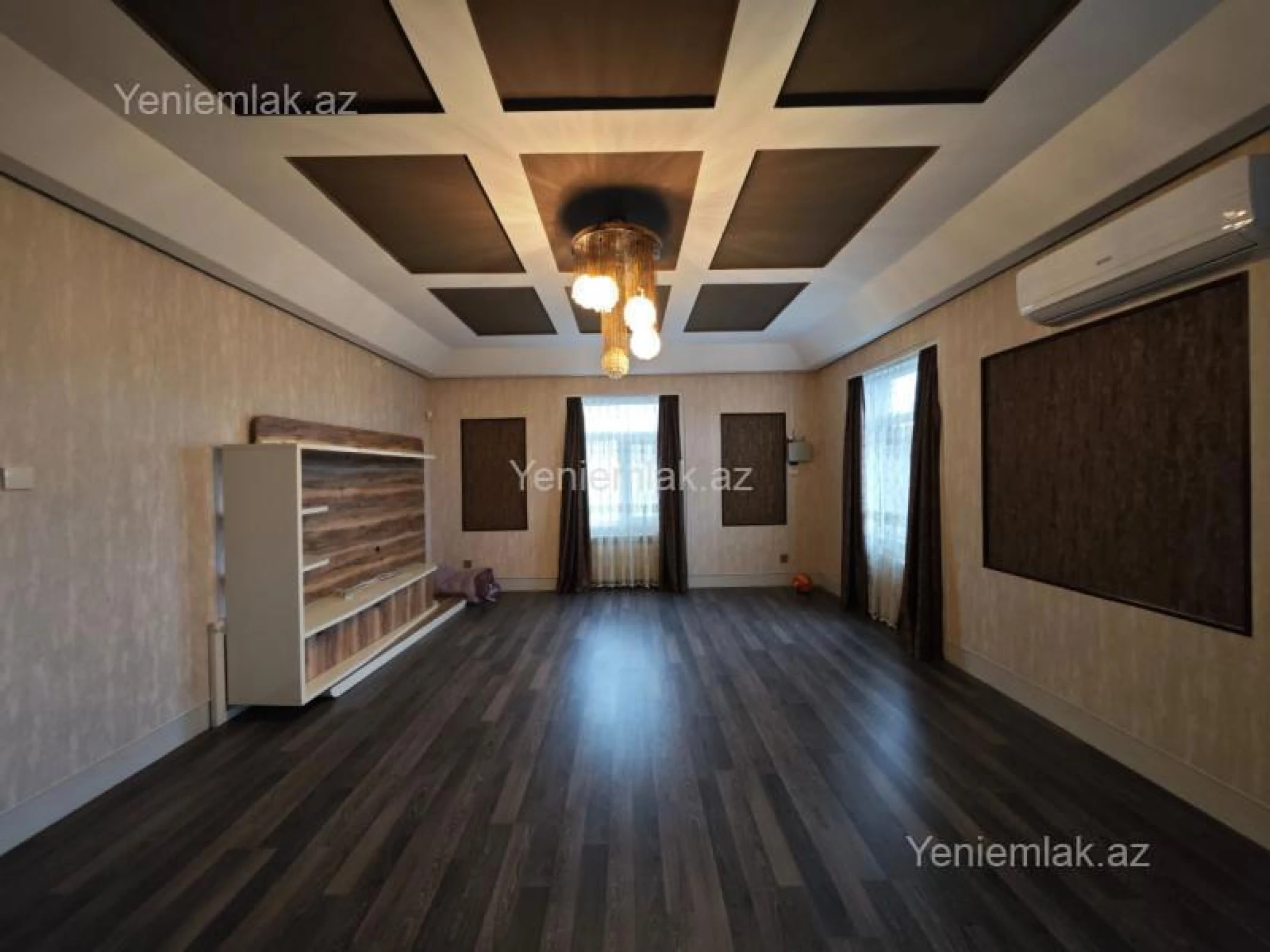 Satılır 5 otaqlı həyət evi 220 m²