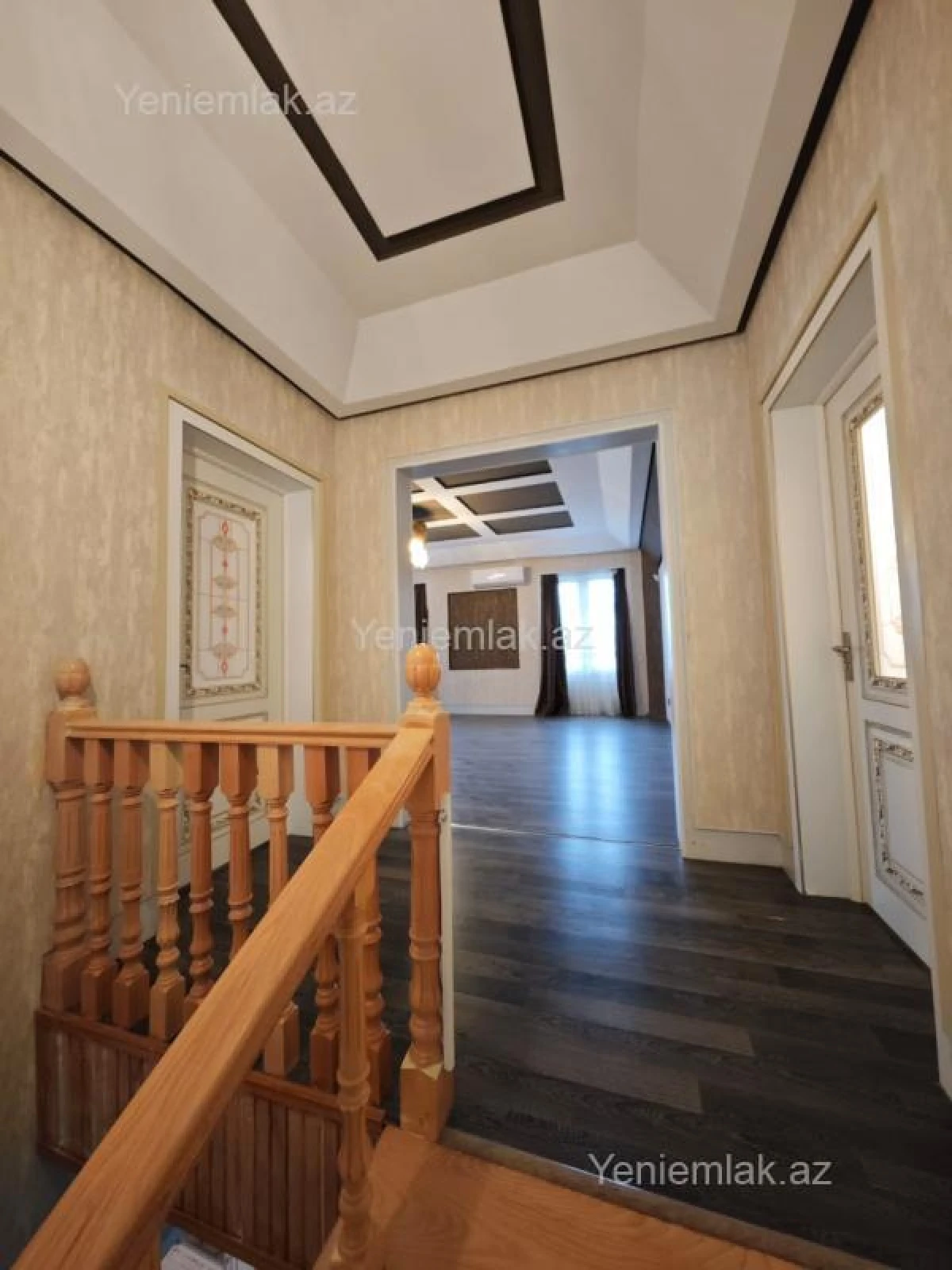 Satılır 5 otaqlı həyət evi 220 m²