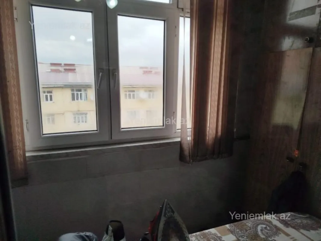 Satılır 3 otaqlı köhnə tikili 80 m²