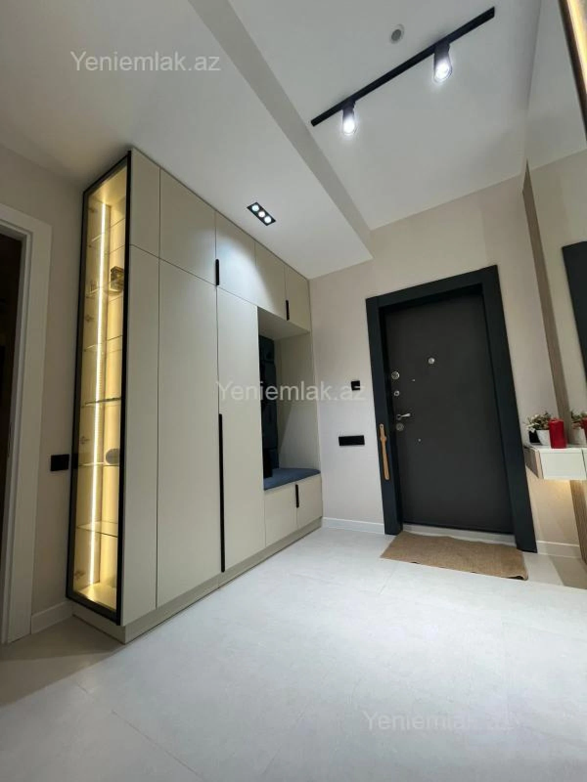 Satılır 3 otaqlı yeni tikili 96 m²