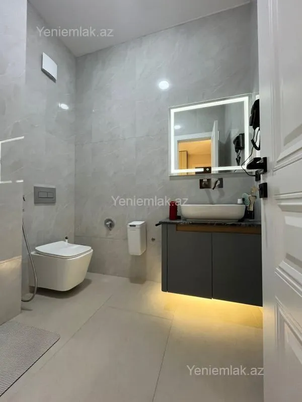 Satılır 3 otaqlı yeni tikili 96 m²