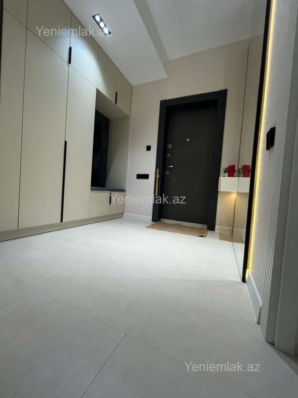 Satılır 3 otaqlı yeni tikili 96 m²