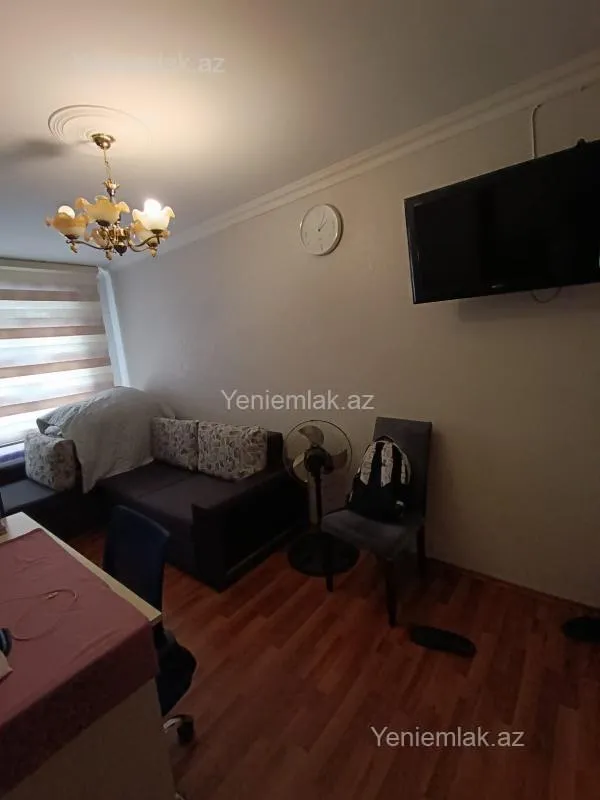 Satılır 2 otaqlı köhnə tikili 50 m²