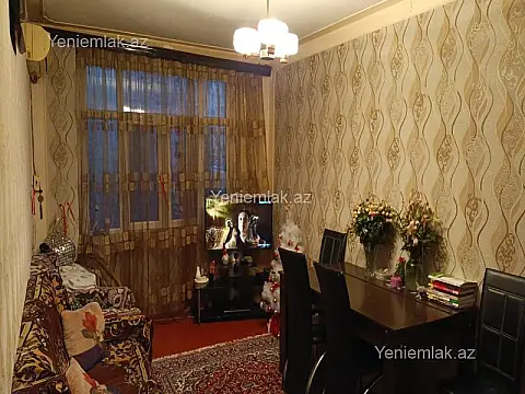 Satılır 3 otaqlı köhnə tikili 72 m²