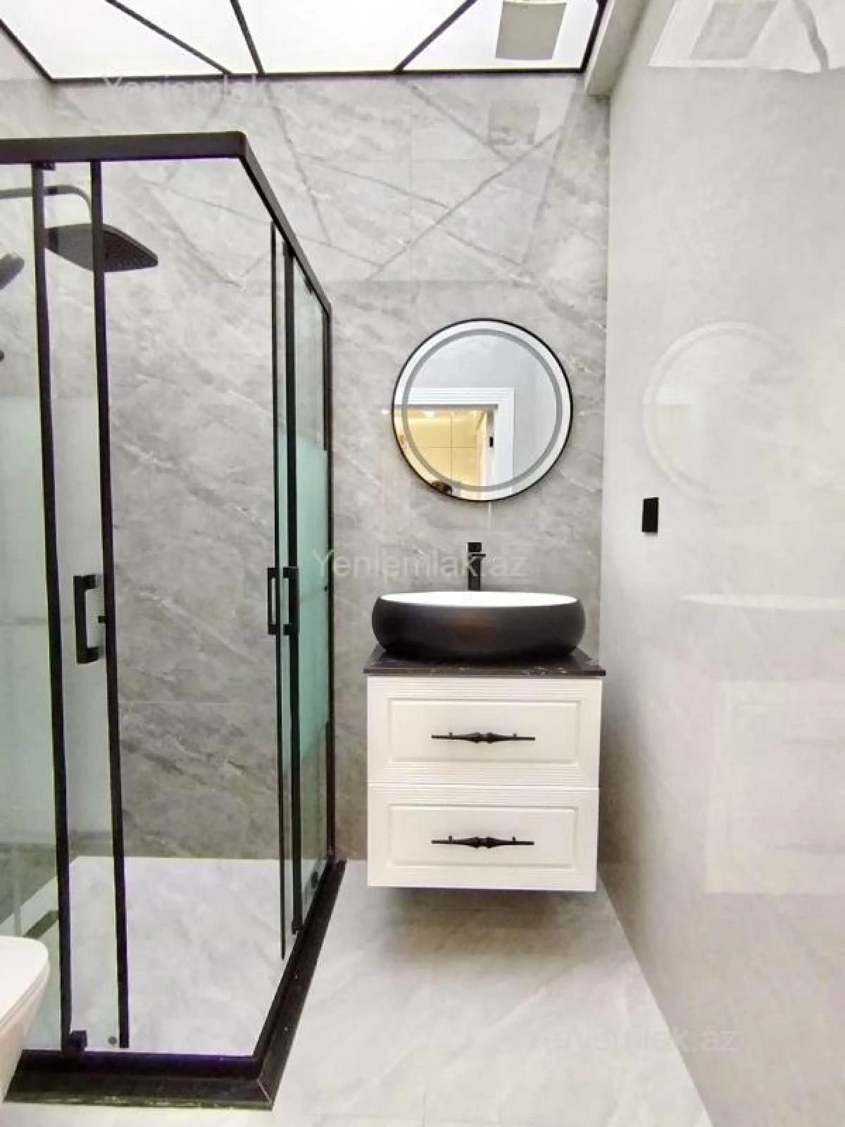 Satılır 3 otaqlı yeni tikili 80 m²